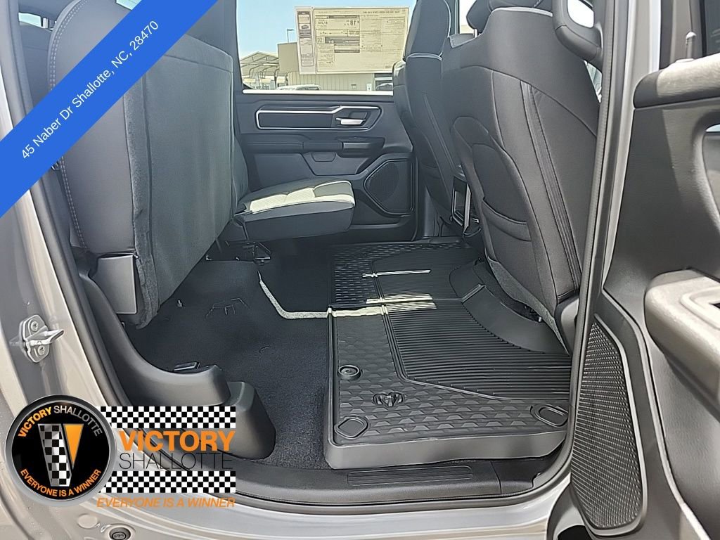 New 2026 RAM 1500 4x4 Crew Cab image 15