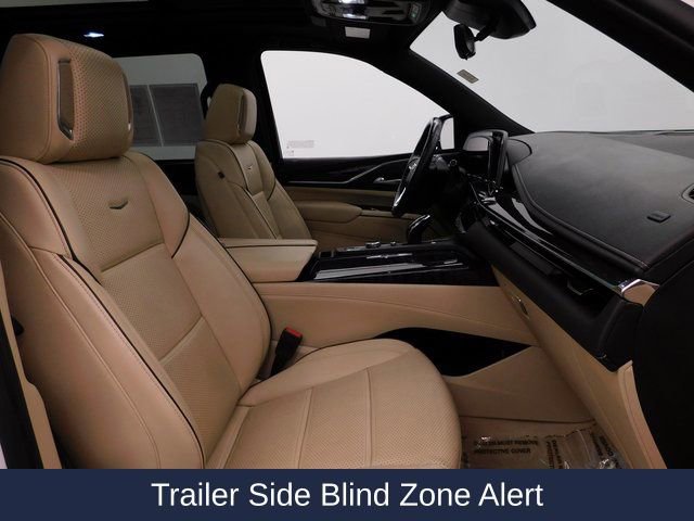 Used 2023 Cadillac Escalade Premium Luxury w/ Performance Package image 39