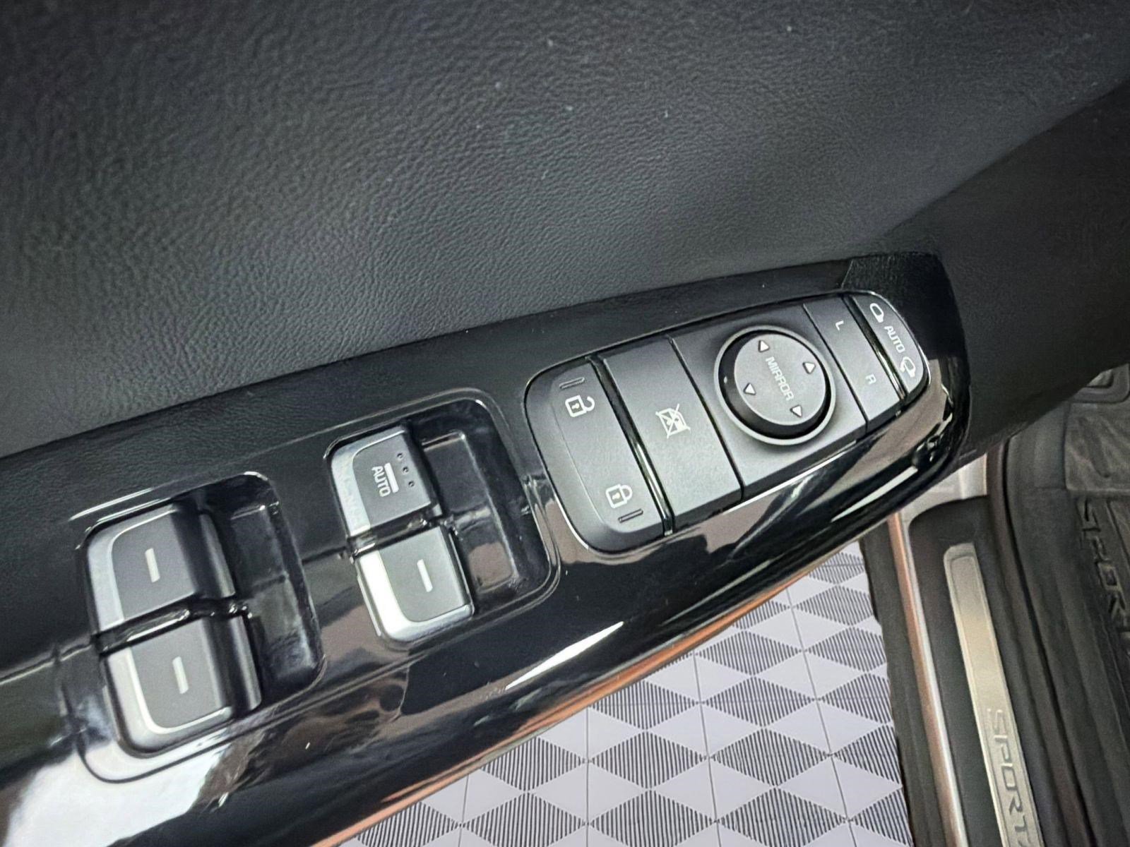 Used 2020 Kia Sportage SX image 12