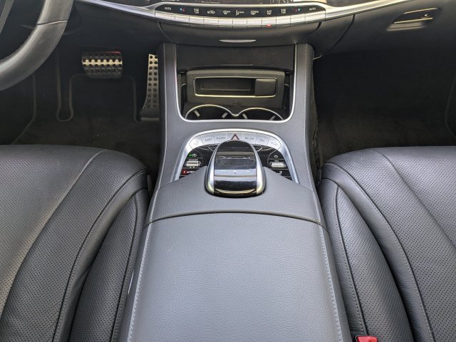 Used 2020 Mercedes-Benz S 450 Sedan image 18