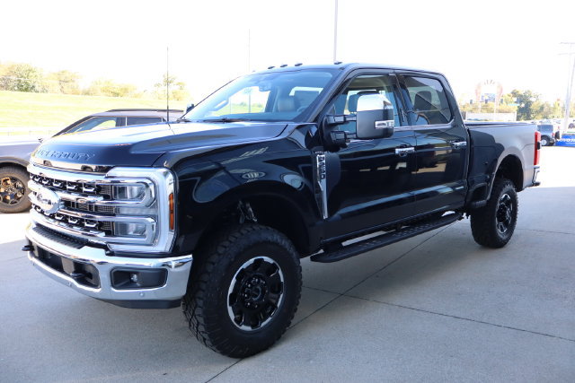New 2027 Ford F250 Lariat w/ Tremor Off-Road Package AWD/4WD image 5