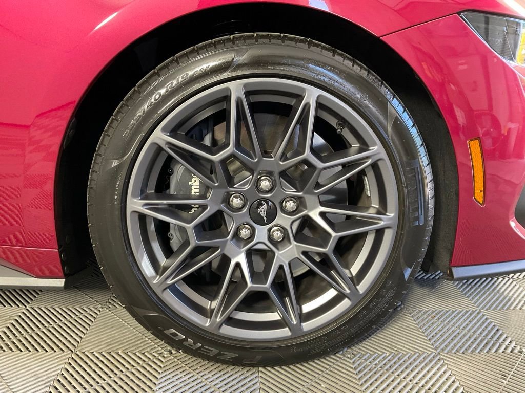 Used 2025 Ford Mustang GT Premium w/ GT Performance Package image 11