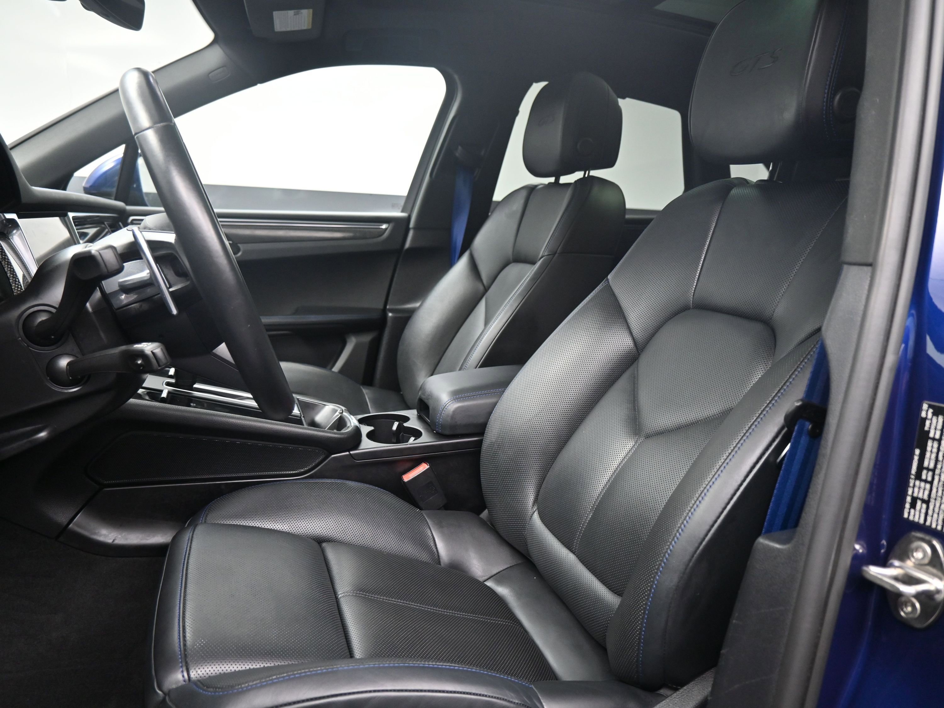 Used 2023 Porsche Macan GTS image 13