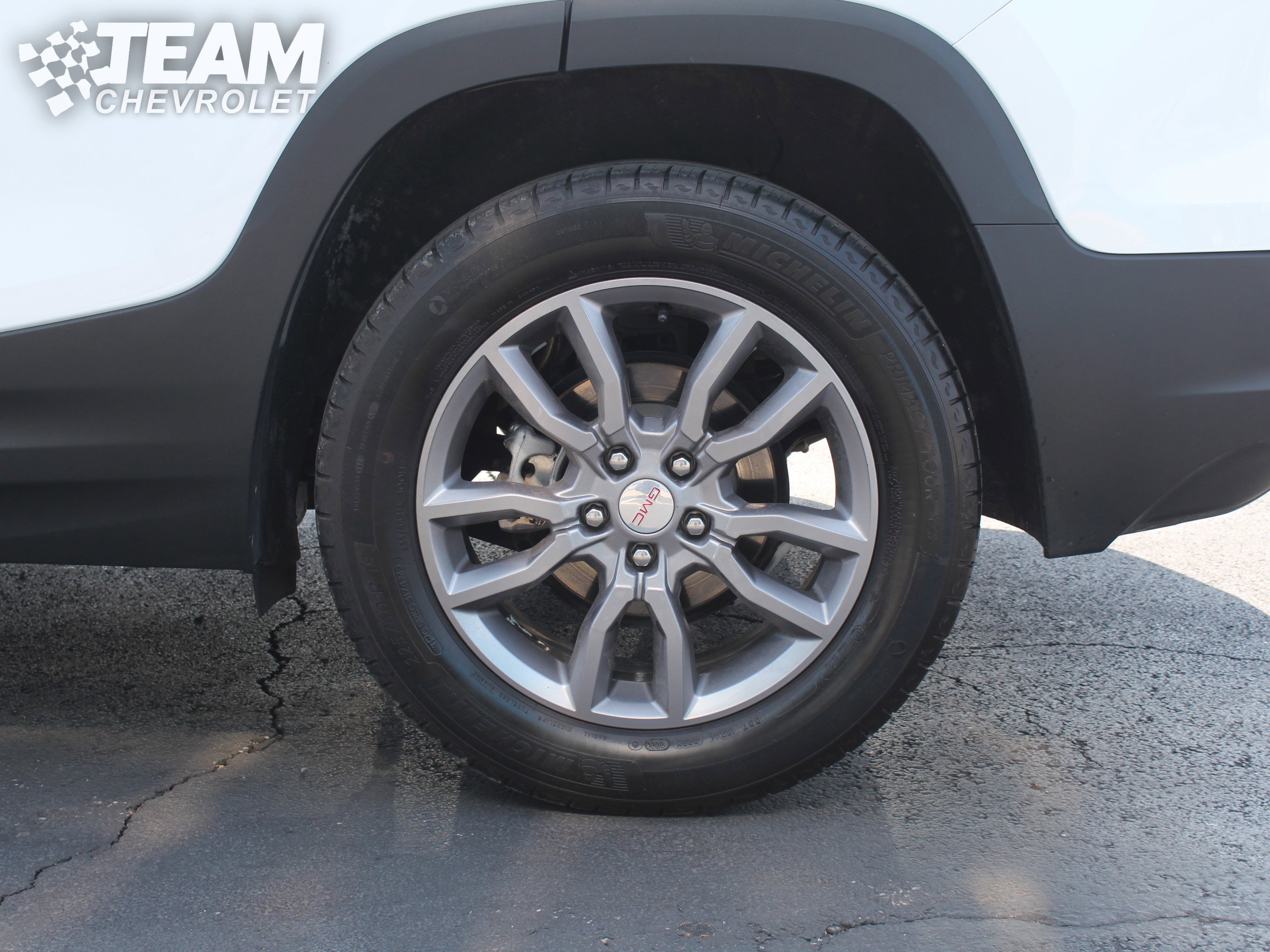 Used 2024 GMC Terrain SLT image 30