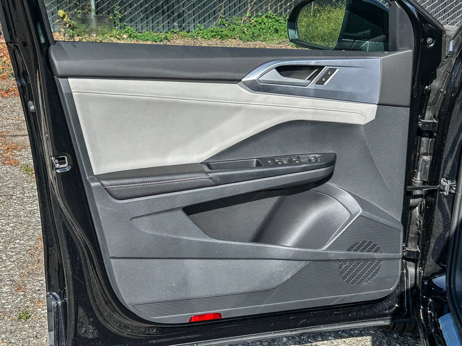 New 2026 Volkswagen Taos SE FWD image 22