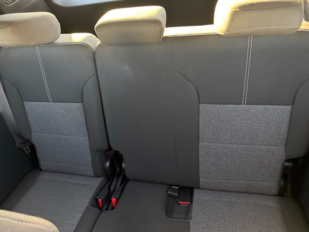 Certified 2025 GMC Acadia Elevation image 13