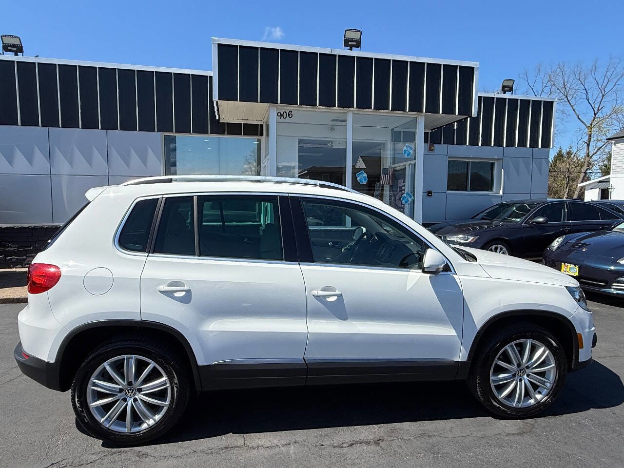 Used 2012 Volkswagen Tiguan S AWD/4WD image 8