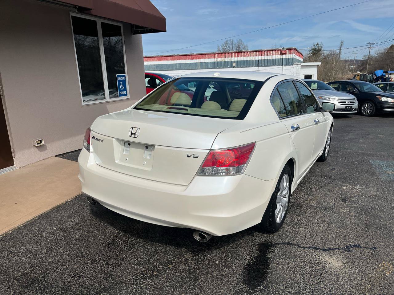 Used 2010 Honda Accord EX-L image 6
