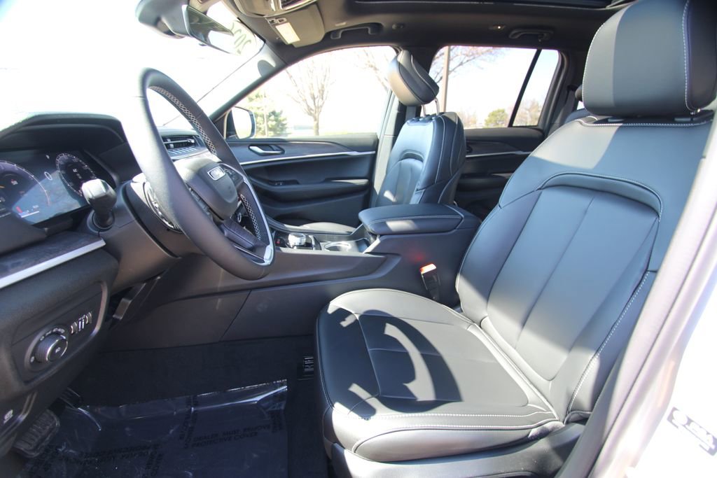 New 2026 Jeep Grand Cherokee Limited image 6