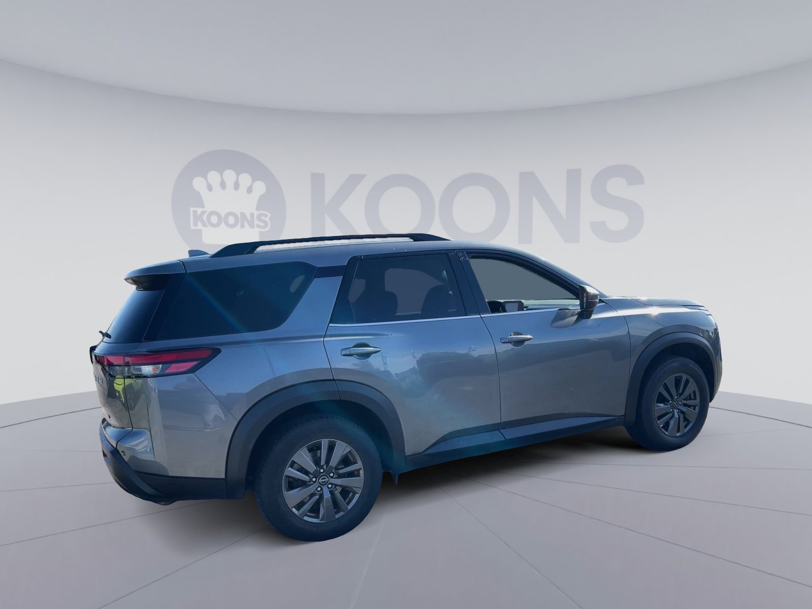 Used 2024 Nissan Pathfinder SV FWD image 12