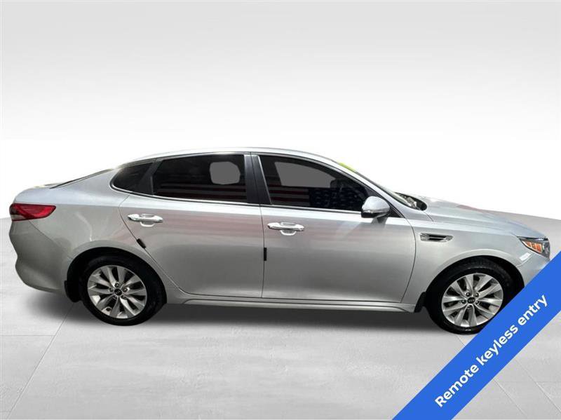 Used 2018 Kia Optima LX w/ Convenience Package image 4