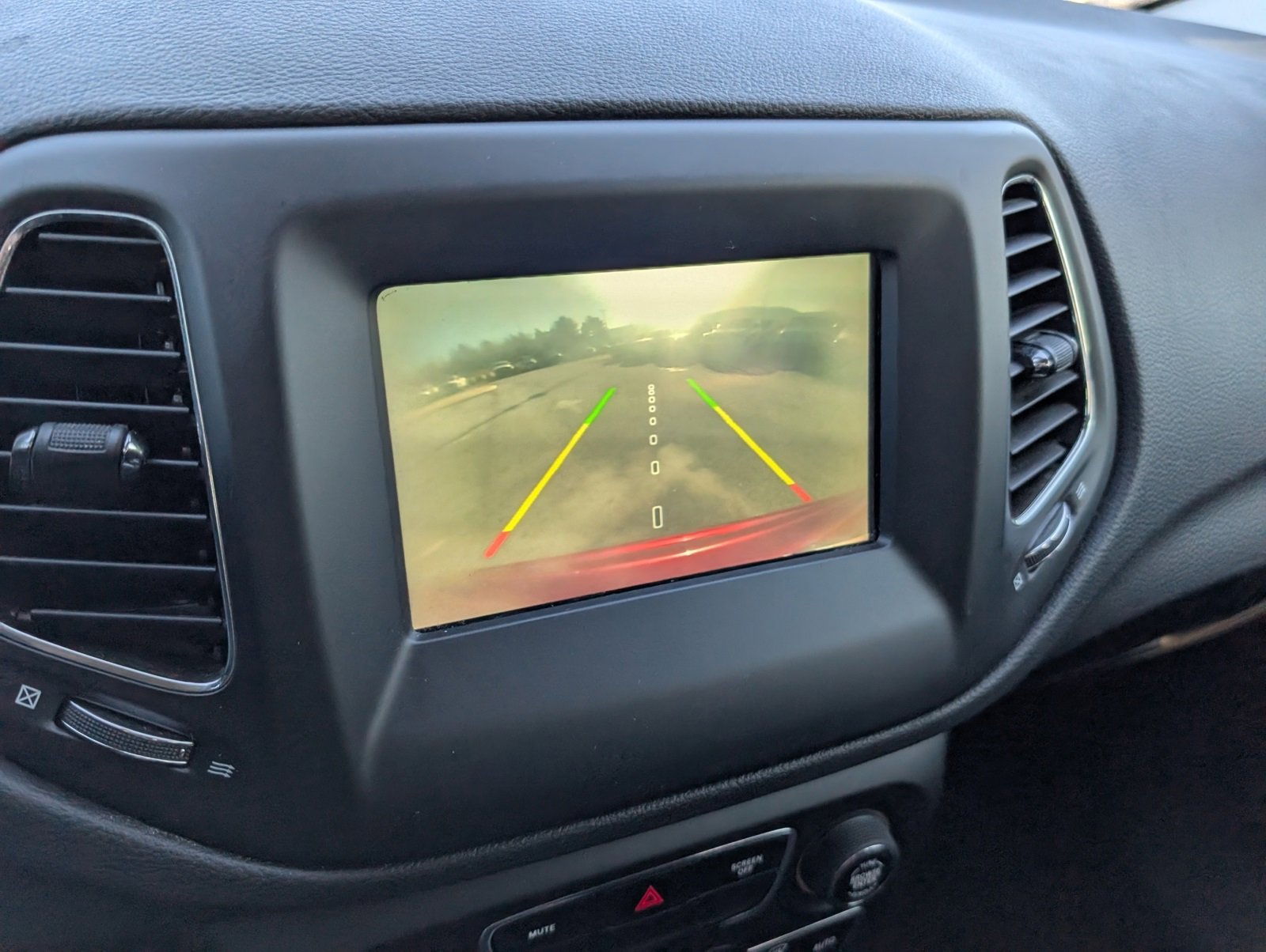 Used 2020 Jeep Compass Sport w/ Safety & Security Group image 15