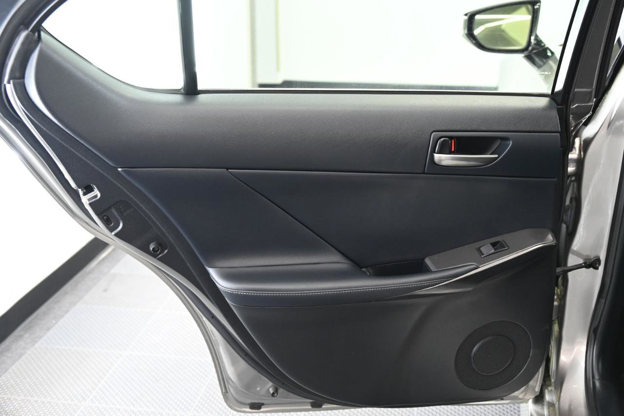 Used 2022 Lexus IS 350 F Sport image 36