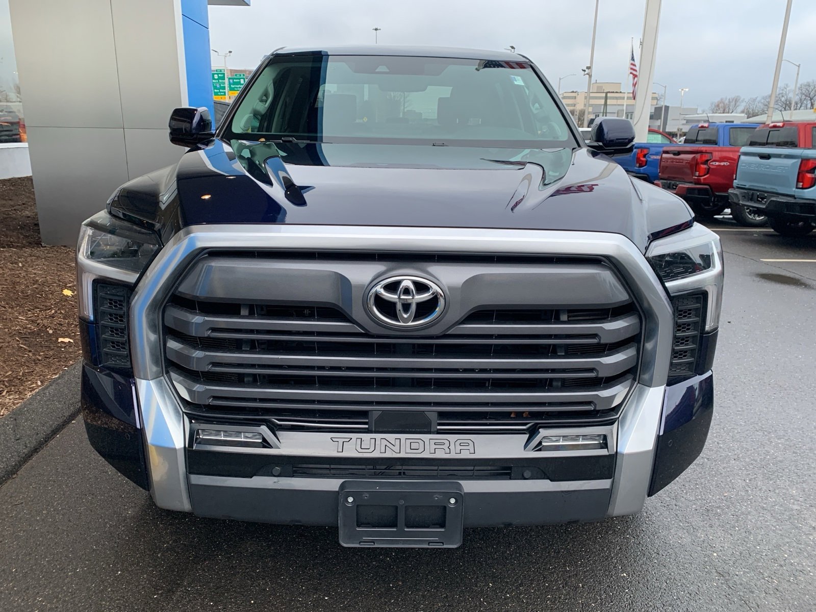 Used 2023 Toyota Tundra Limited image 2