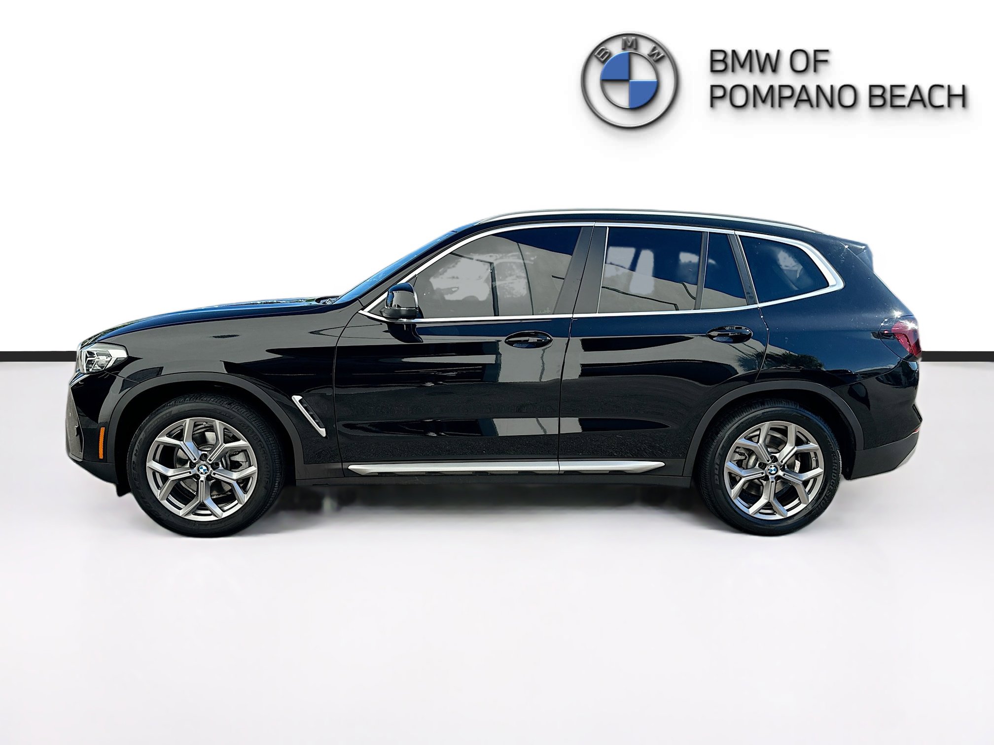 Used 2023 BMW X3 xDrive30i w/ Convenience Package image 4