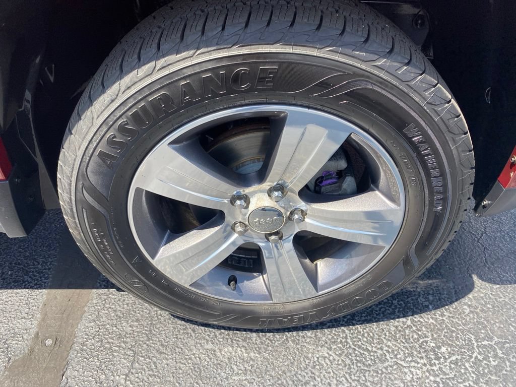 Used 2017 Jeep Compass High Altitude AWD/4WD image 25