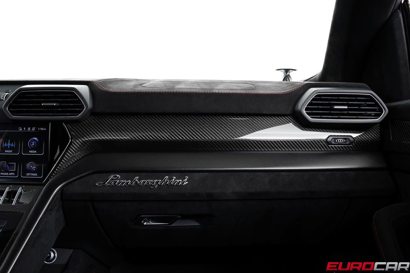 Used 2024 Lamborghini Urus Performante AWD/4WD image 38