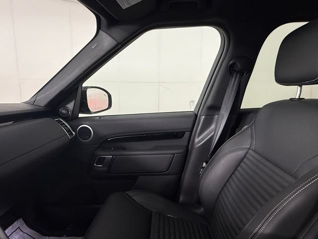Certified 2025 Land Rover Discovery S AWD/4WD image 20