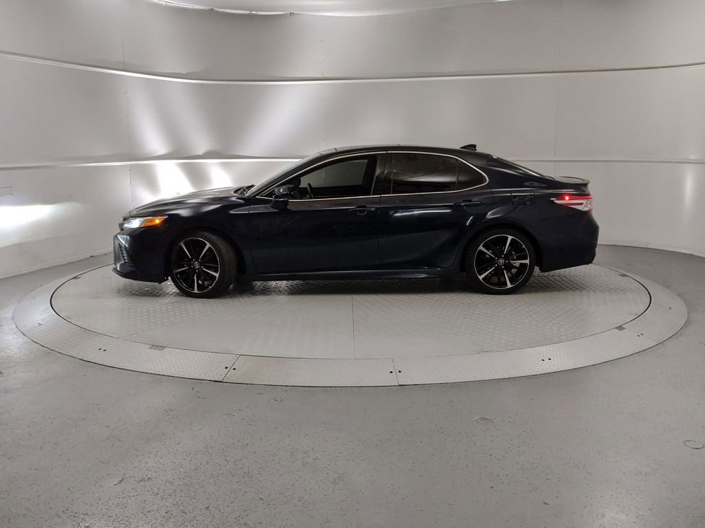 Used 2020 Toyota Camry XSE image 5