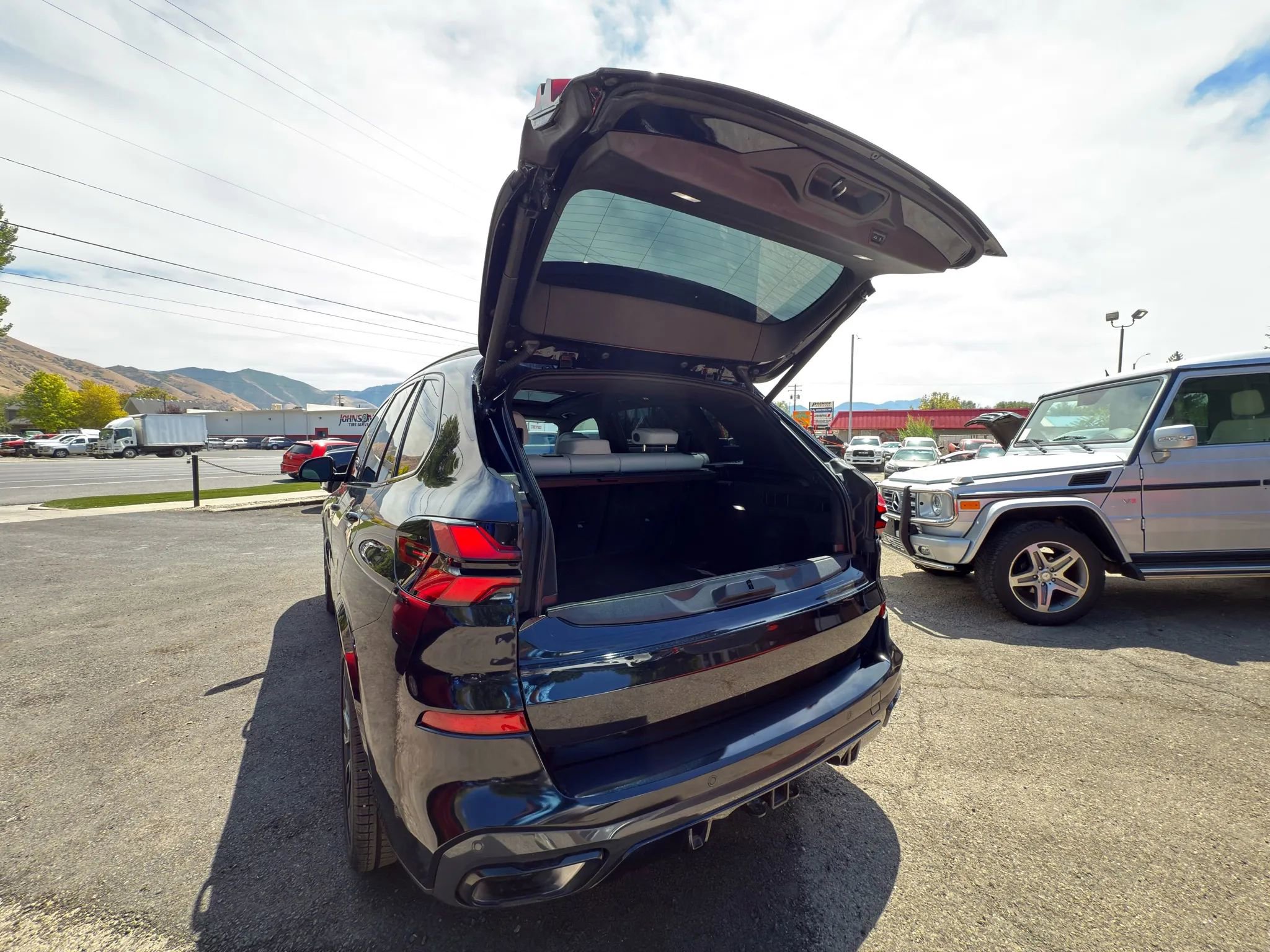 Used 2024 BMW X5 xDrive40i w/ M Sport Package image 16