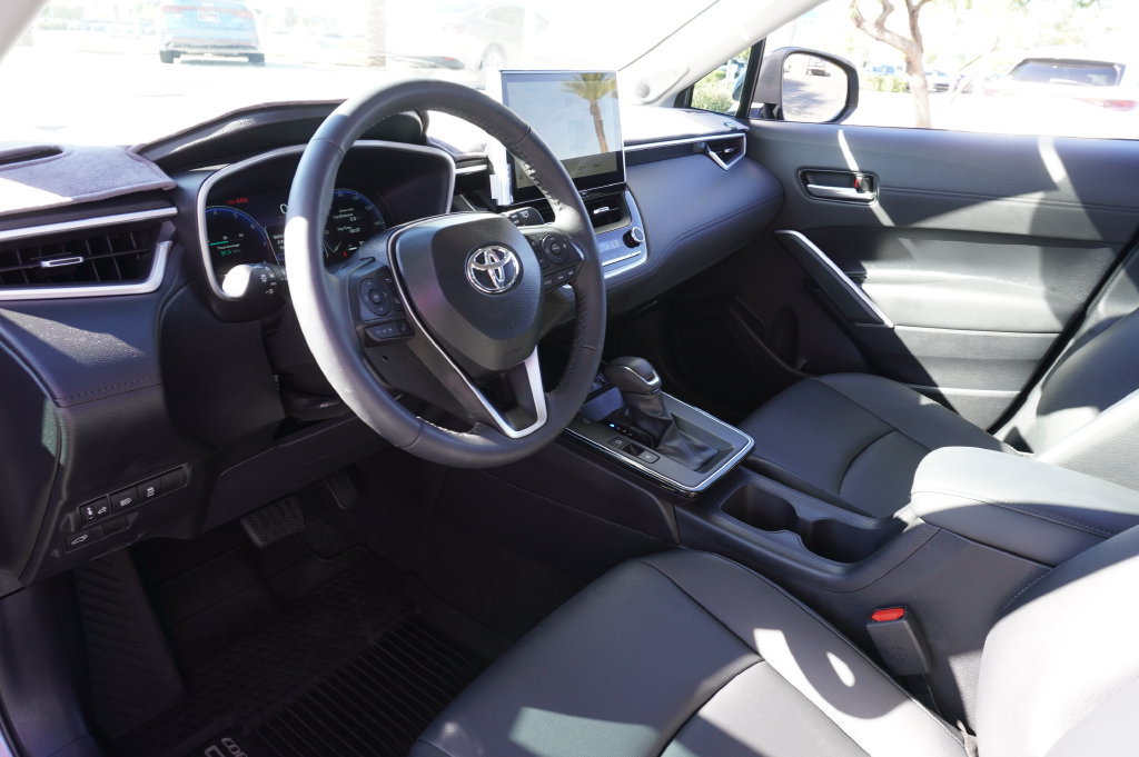 Used 2026 Toyota Corolla Cross XLE w/ Convenience Package FWD image 17