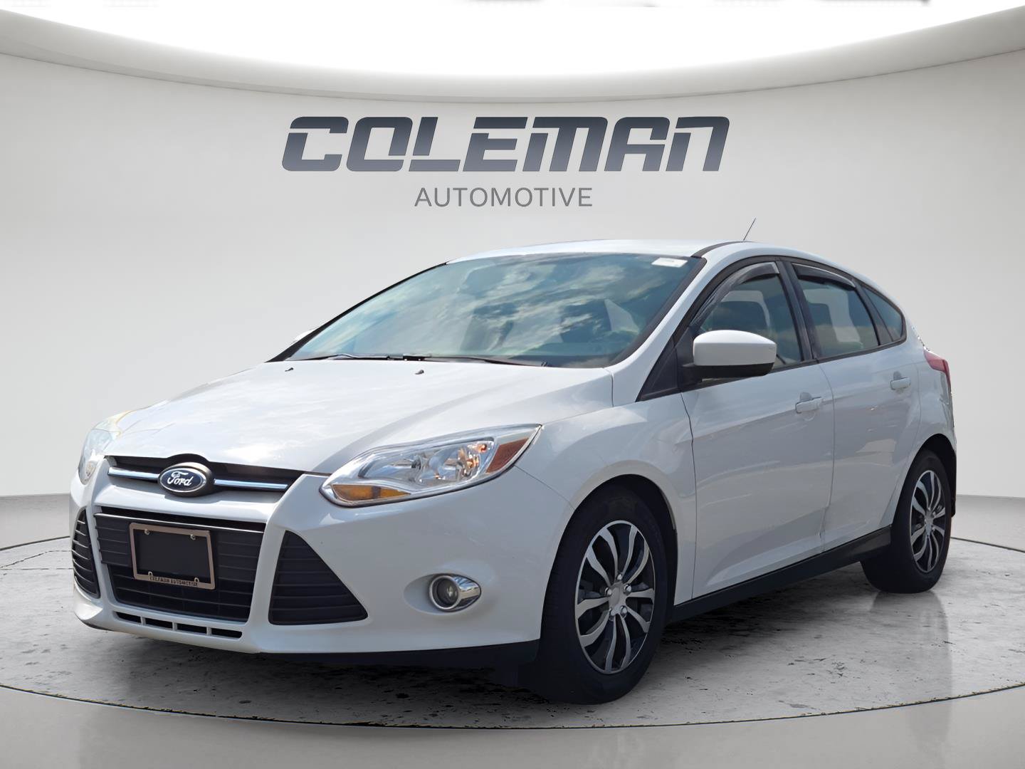 Used 2012 Ford Focus SE FWD image 1