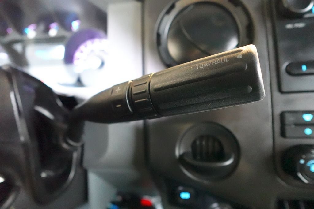 Used 2019 Ford F750 2WD Regular Cab Super Duty image 15