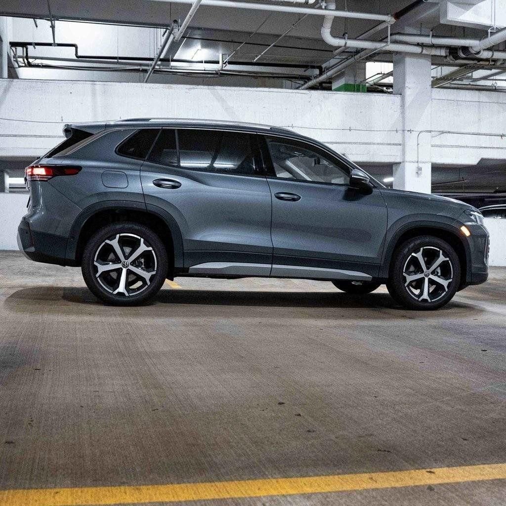 New 2026 Volkswagen Tiguan SE AWD/4WD image 7