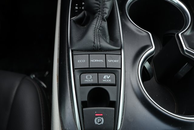 Used 2018 Toyota Camry XLE w/ Audio Package FWD image 19