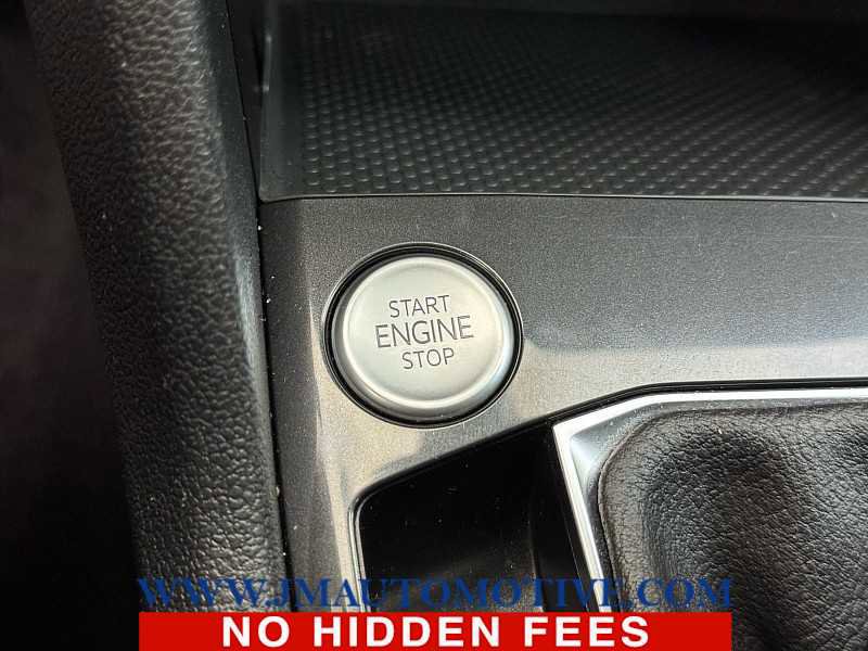 Used 2022 Volkswagen Tiguan S image 43