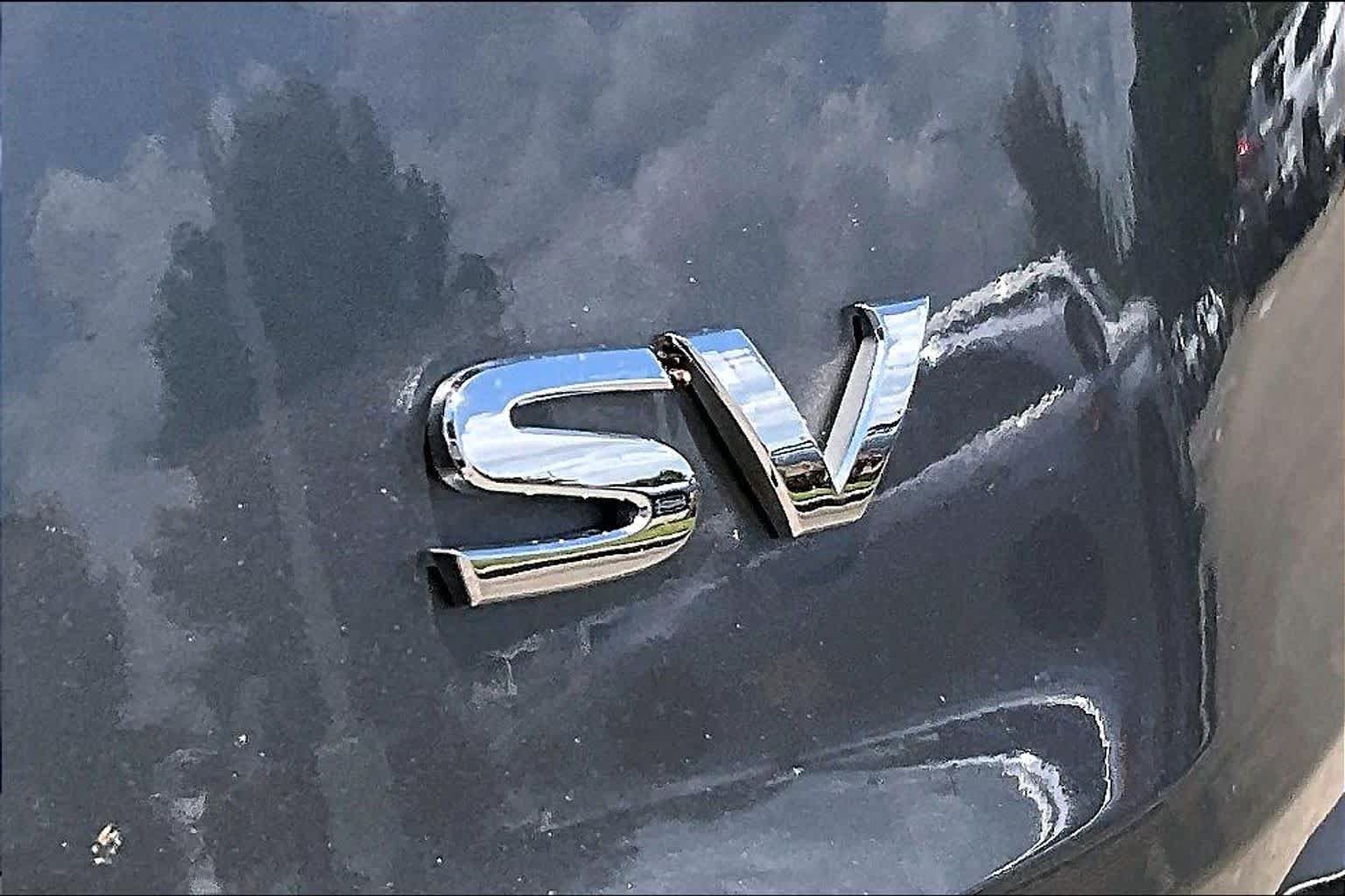 Used 2023 Nissan Rogue SV FWD image 9