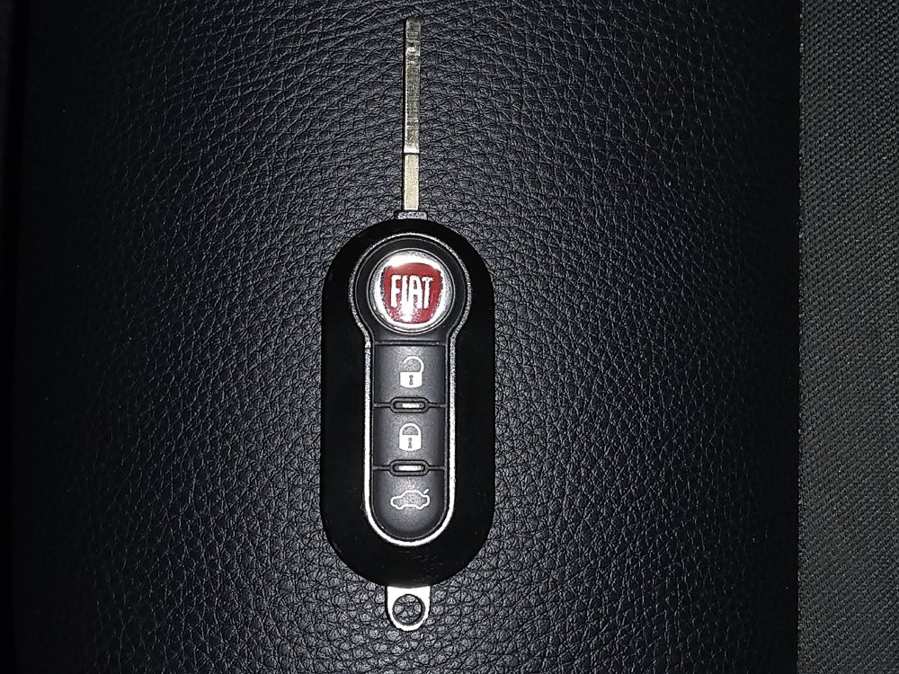 Used 2015 FIAT 500 Sport FWD image 32