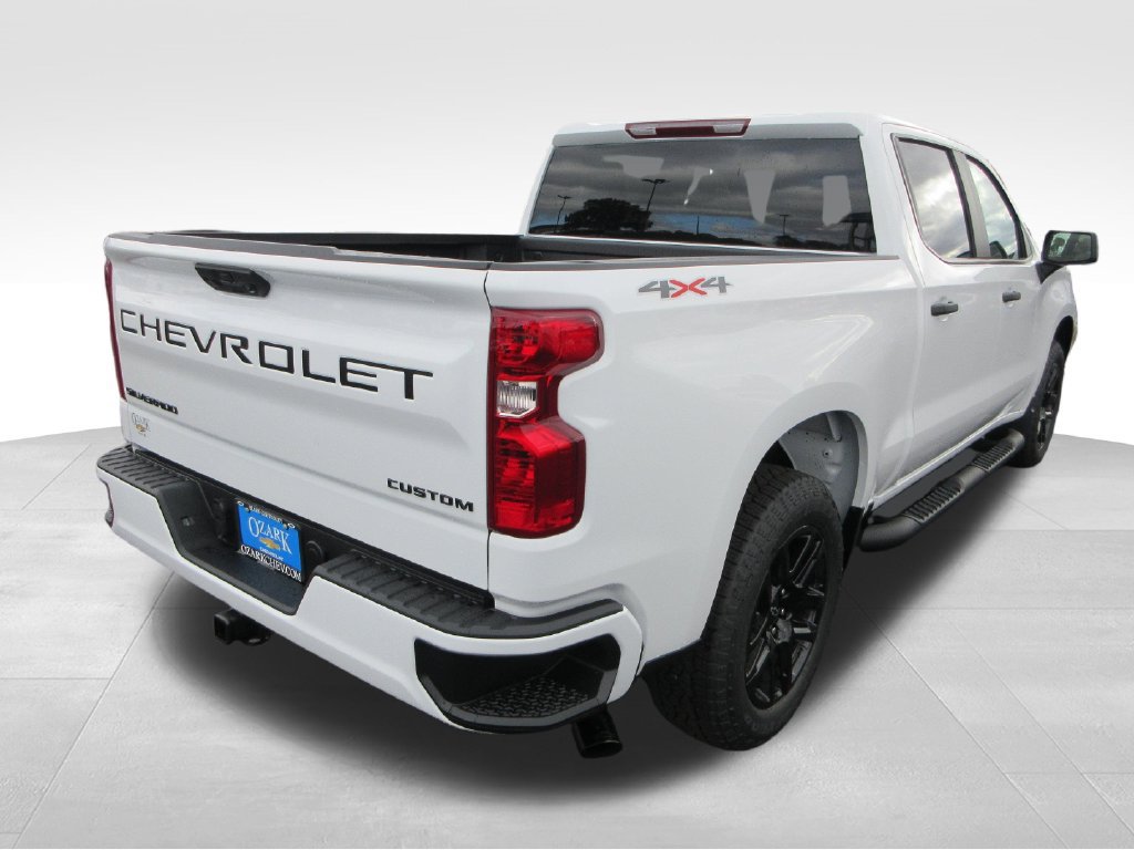 New 2026 Chevrolet Silverado 1500 Custom w/ Turbomax Blackout Package AWD/4WD image 6