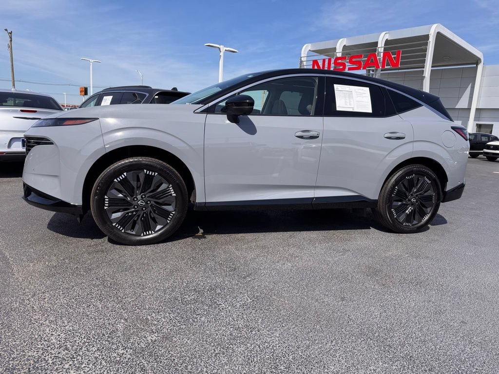 Used 2025 Nissan Murano Platinum AWD/4WD image 2