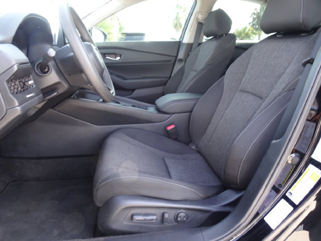 Certified 2025 Honda Accord SE image 7