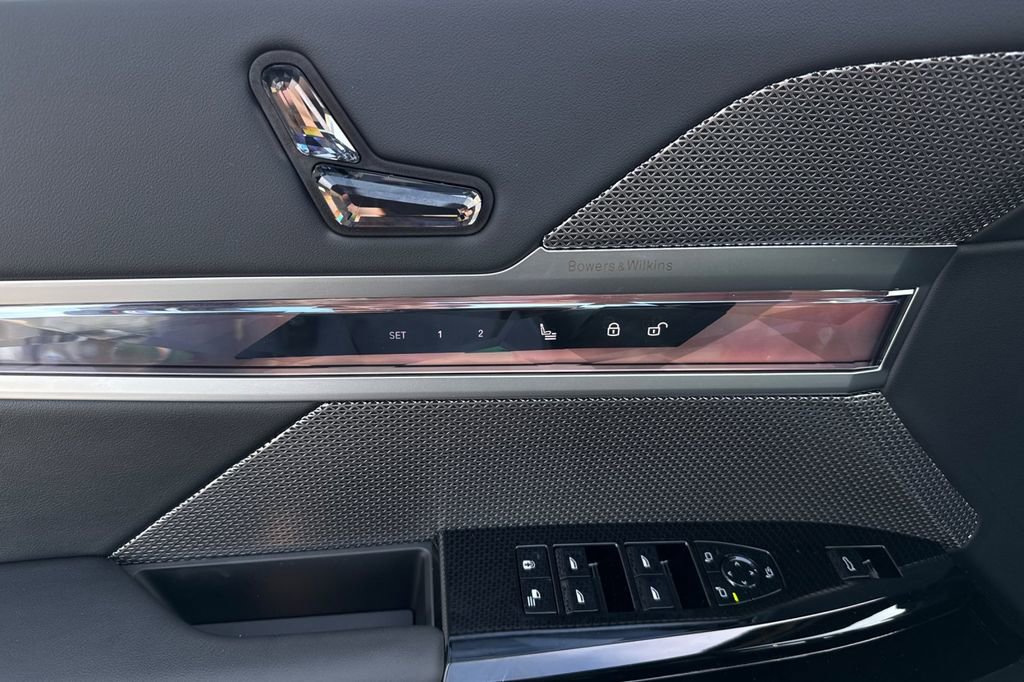 New 2026 BMW i7 xDrive60 w/ Executive Package image 10
