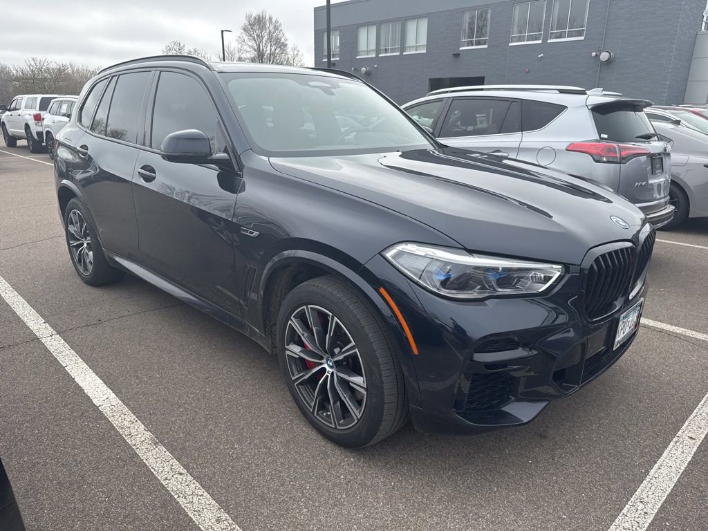 Used 2022 BMW X5 xDrive45e w/ M Sport Package image 5