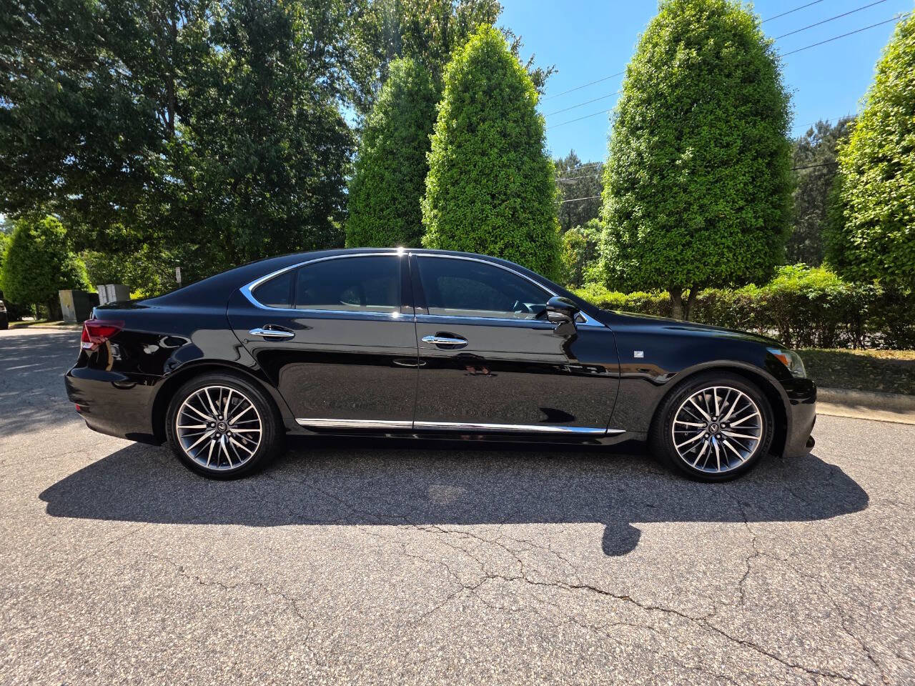 Used 2016 Lexus LS 460 w/ F Sport Package image 6