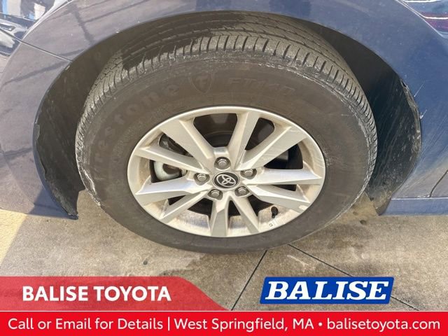 Used 2025 Toyota Camry LE image 12