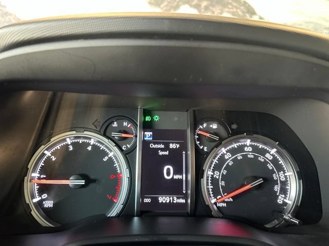 Used 2021 Toyota 4Runner TRD Off-Road AWD/4WD image 13