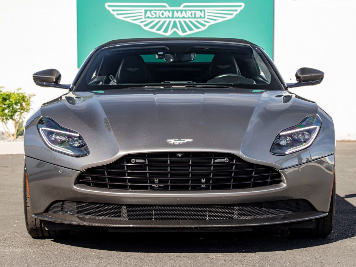 Used 2019 Aston Martin DB11 Volante image 8