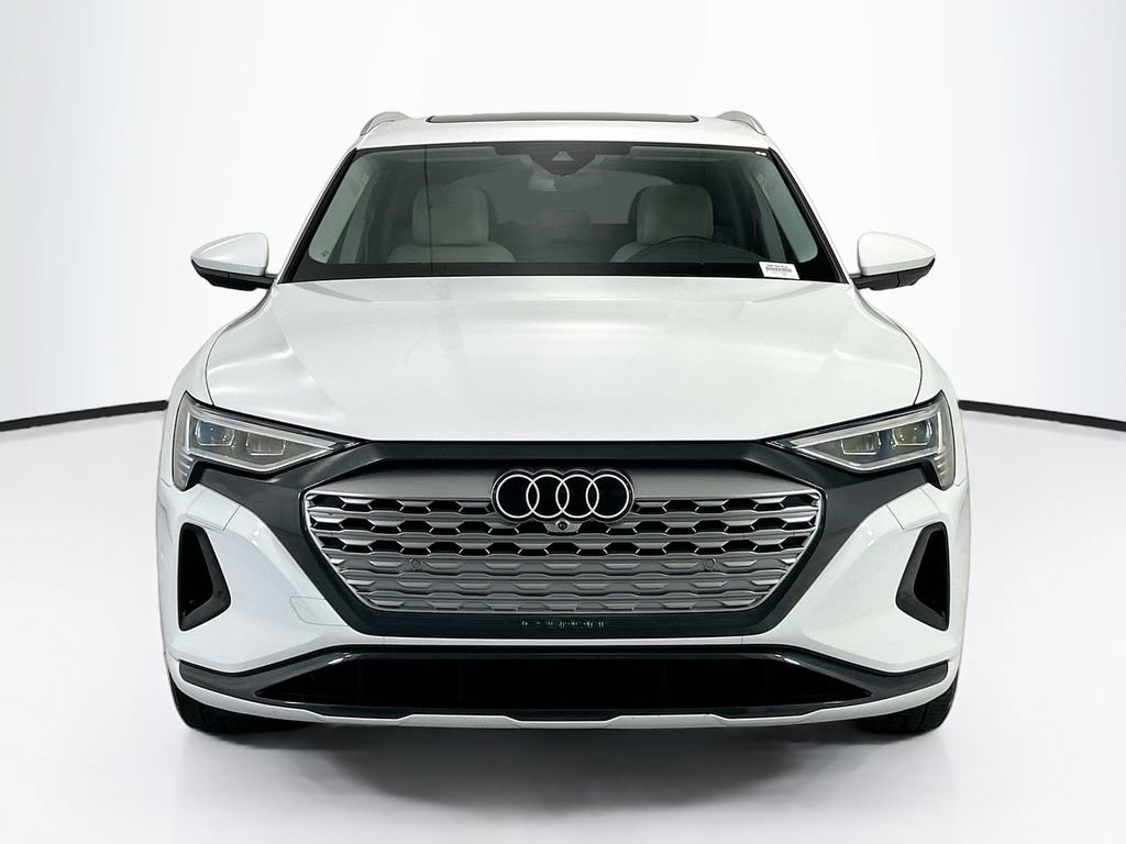 Certified 2024 Audi Q8 e-tron Premium Plus w/ Premium Plus Package AWD/4WD image 2