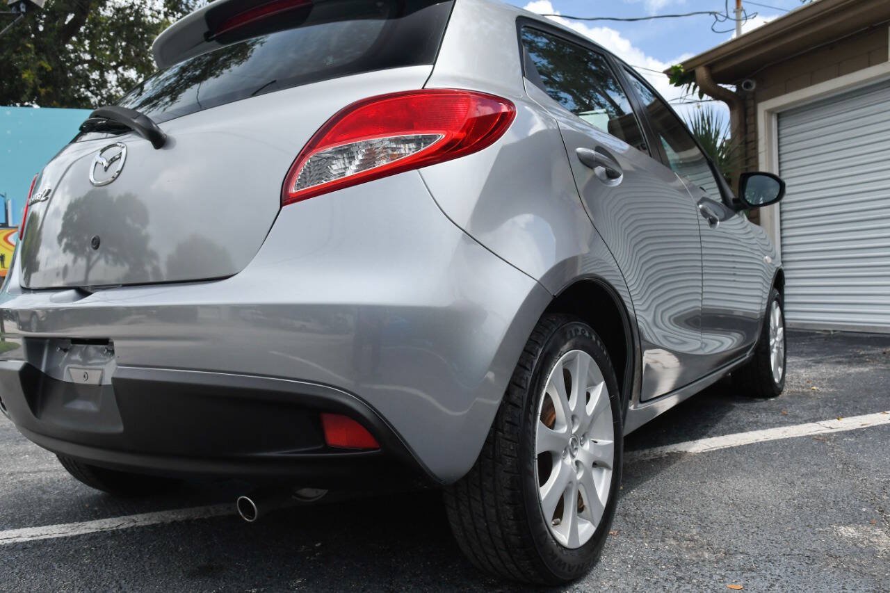 Used 2011 MAZDA MAZDA2 Touring FWD image 32