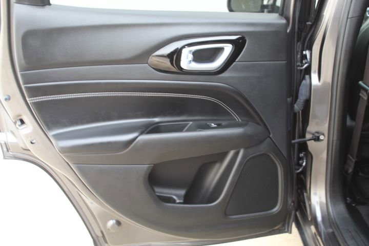 Used 2022 Jeep Compass Altitude image 29