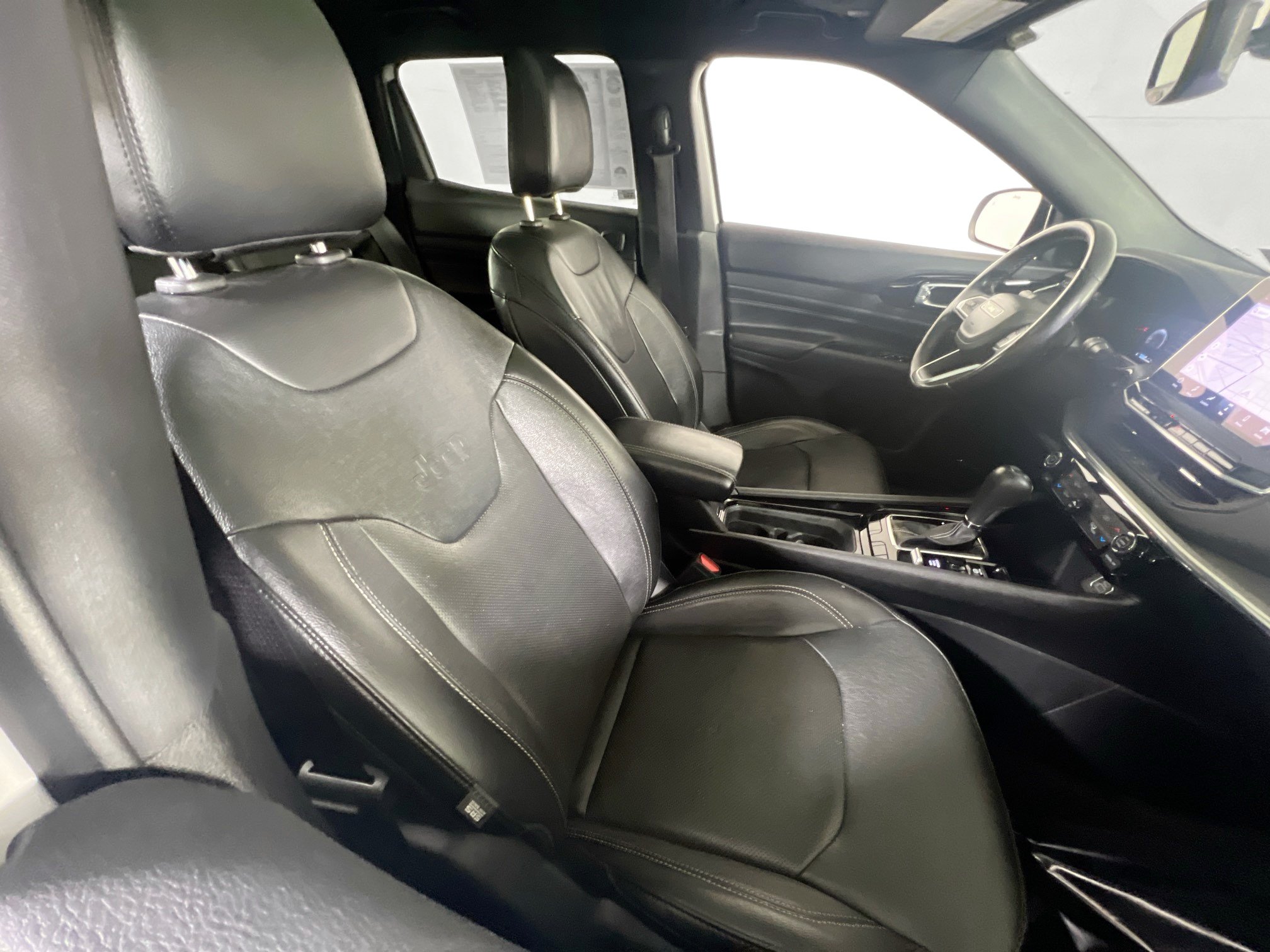 Used 2022 Jeep Compass High Altitude AWD/4WD image 27