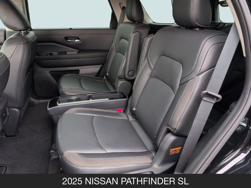 Certified 2025 Nissan Pathfinder SL w/ SL Premium Package FWD image 14