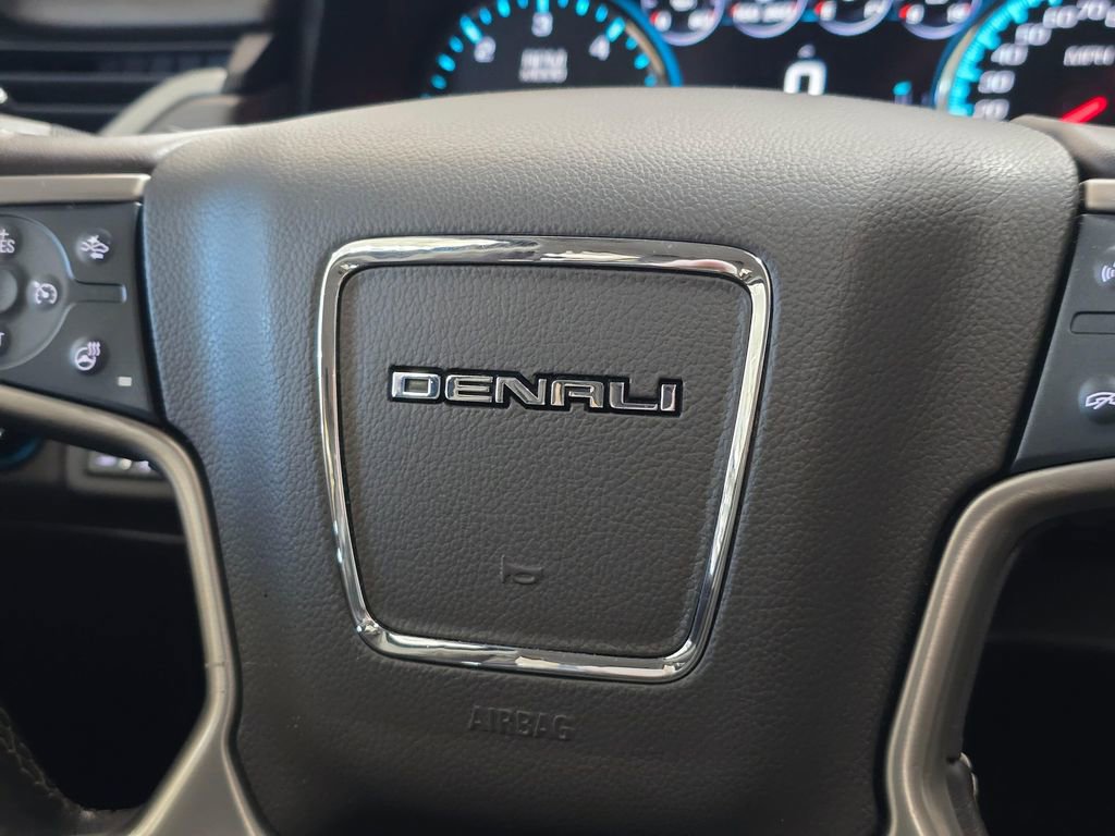 Used 2019 GMC Yukon XL Denali w/ Denali Ultimate Package AWD/4WD image 21