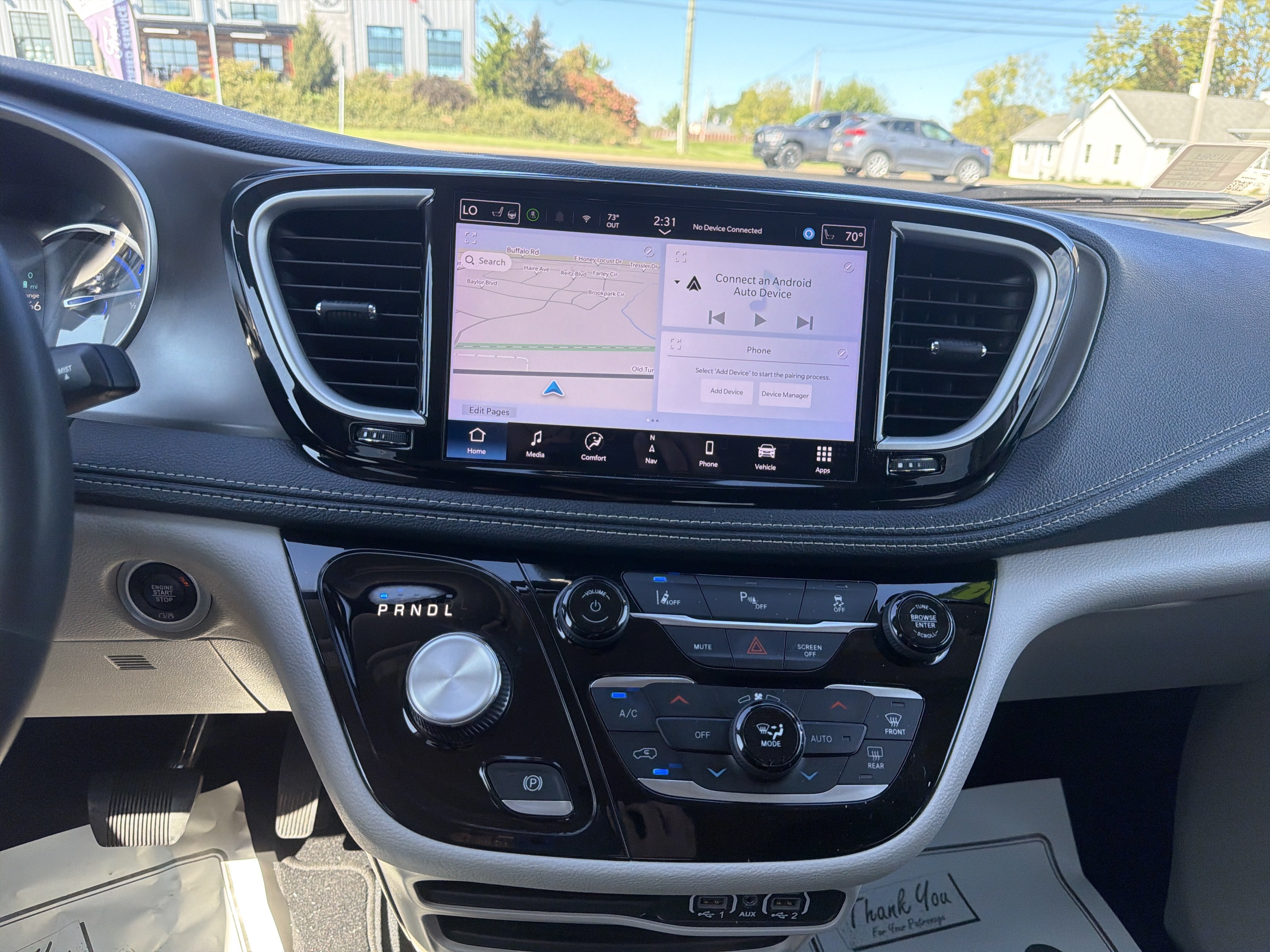 Used 2024 Chrysler Pacifica Limited FWD image 25