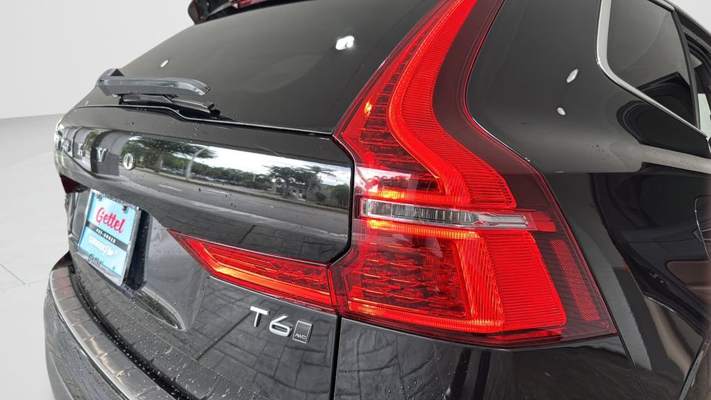 Used 2019 Volvo XC60 T6 Momentum w/ Advanced Package AWD/4WD image 40
