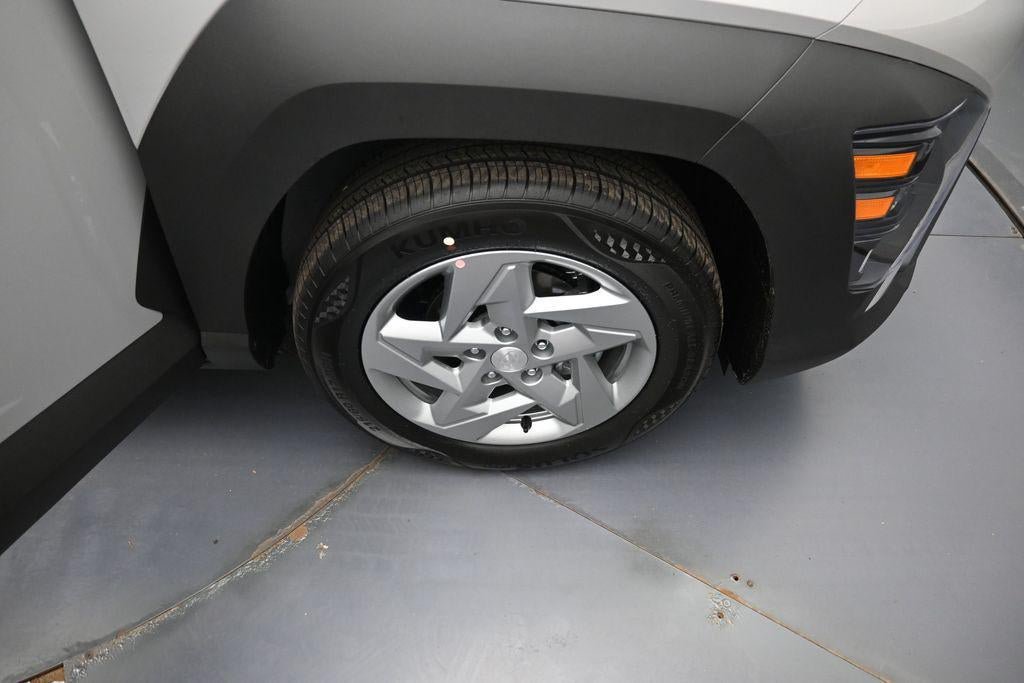 New 2027 Hyundai Kona SE FWD image 32